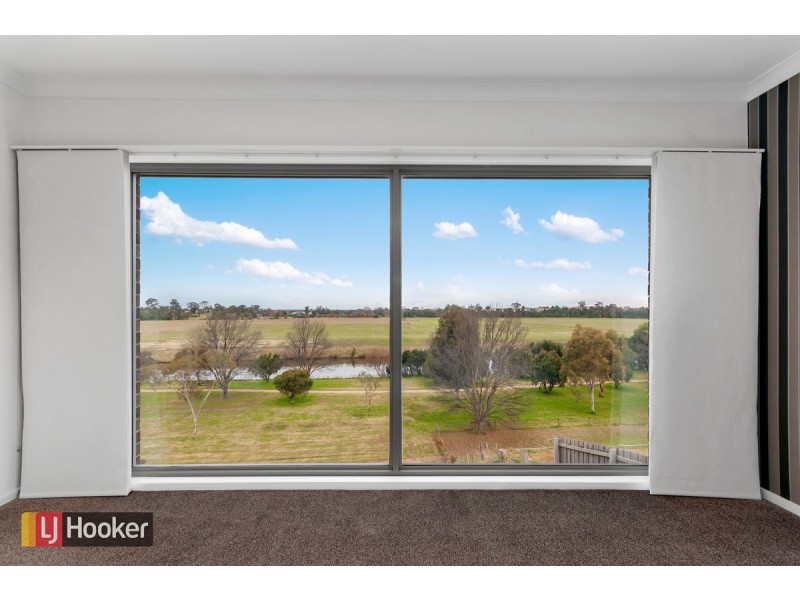 49 Morton Drive, Eastwood VIC 3875