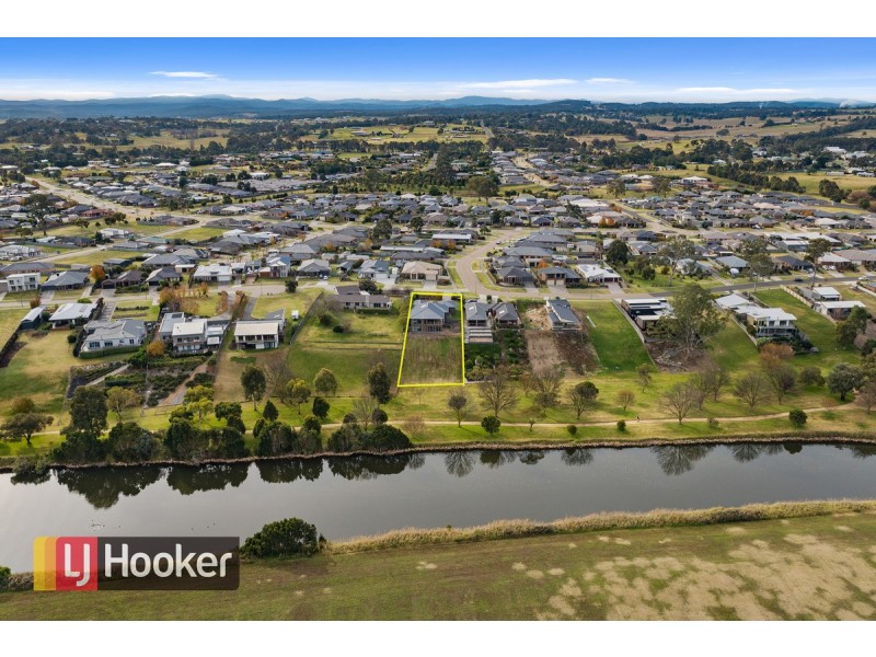 49 Morton Drive, Eastwood VIC 3875