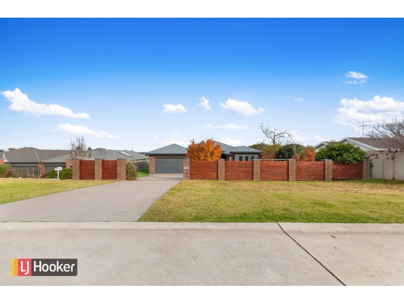 49 Morton Drive, Eastwood VIC 3875