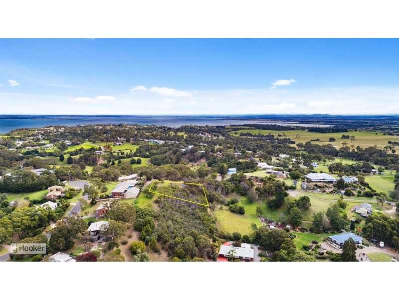 35 Moorhouse Street, Metung VIC 3904