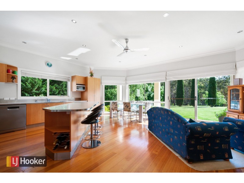 4 O’Donnell Drive, Lakes Entrance VIC 3909