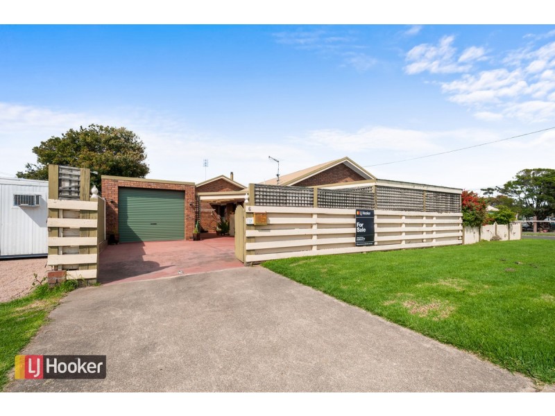 1/6 Eastern Beach Road, Lakes Entrance VIC 3909