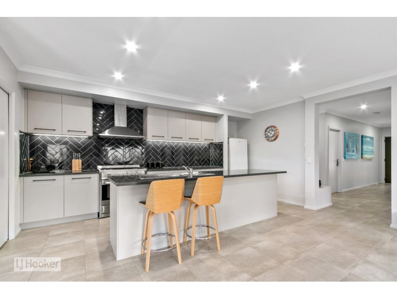 147 Kingscove Boulevard, Metung VIC 3904