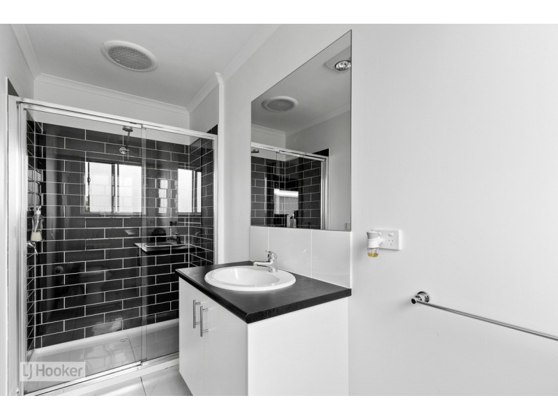 3 Falcon Grove, Metung VIC 3904