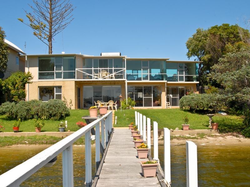 30 Metung Road, Metung VIC 3904