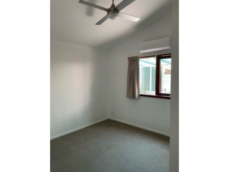 18 Falcon Grove, Metung VIC 3904