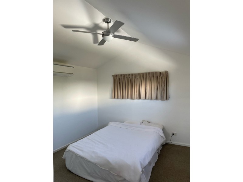 18 Falcon Grove, Metung VIC 3904