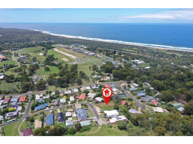 25 Ozone Crescent, Lakes Entrance VIC 3909
