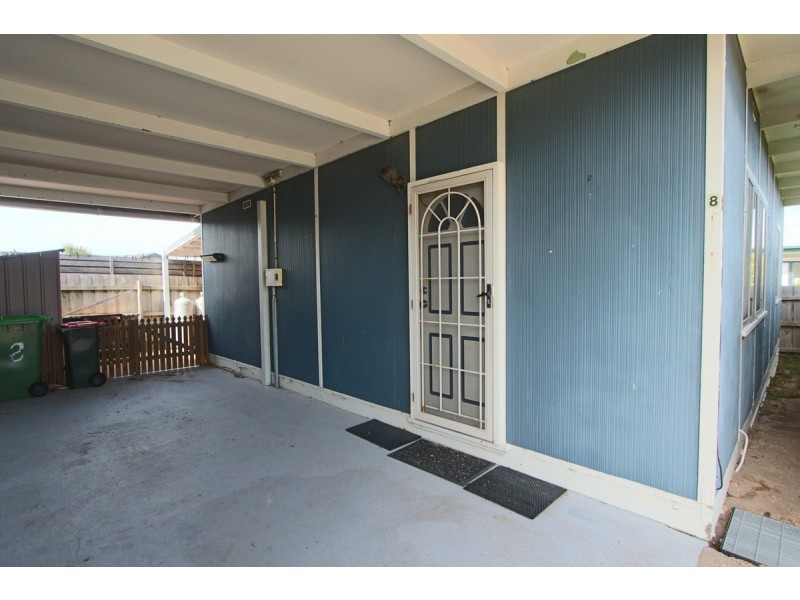 8/15 Lyrebird Court, Lakes Entrance VIC 3909