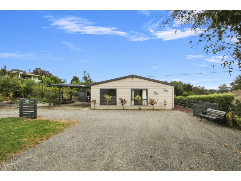 12 Neals Road, Metung VIC 3904