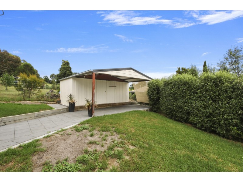12 Neals Road, Metung VIC 3904