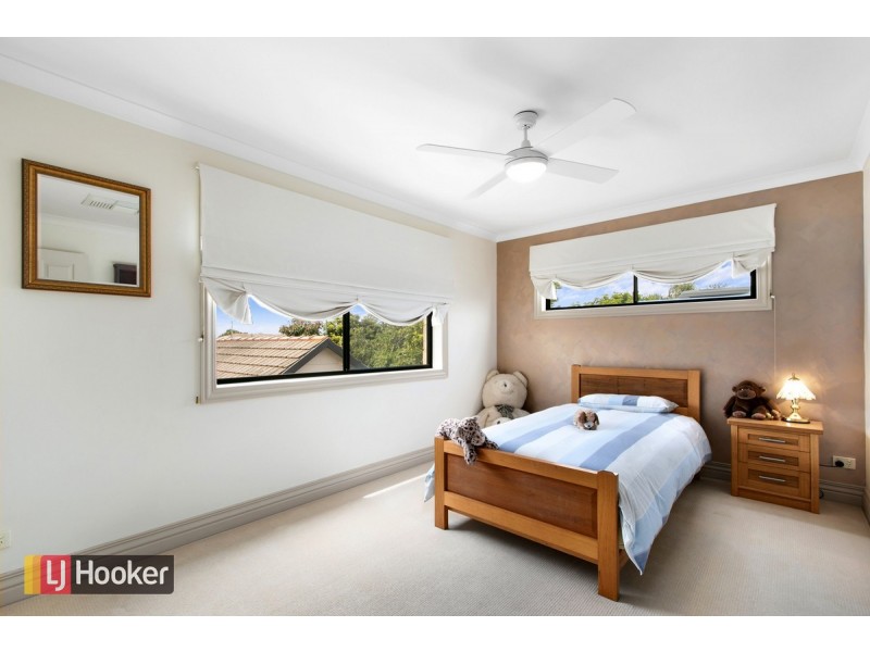66 Roadknight Street, Lakes Entrance VIC 3909