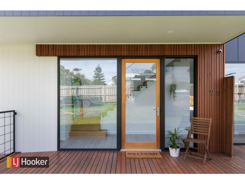 2/542 Lake Tyers Beach Road, Lake Tyers Beach VIC 3909