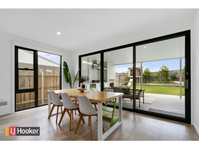 2/542 Lake Tyers Beach Road, Lake Tyers Beach VIC 3909