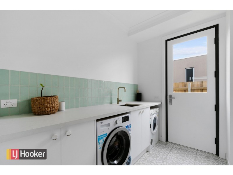 2/542 Lake Tyers Beach Road, Lake Tyers Beach VIC 3909