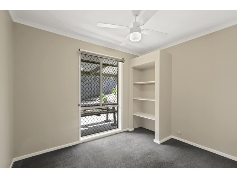 16 Ocean Court, Lakes Entrance VIC 3909