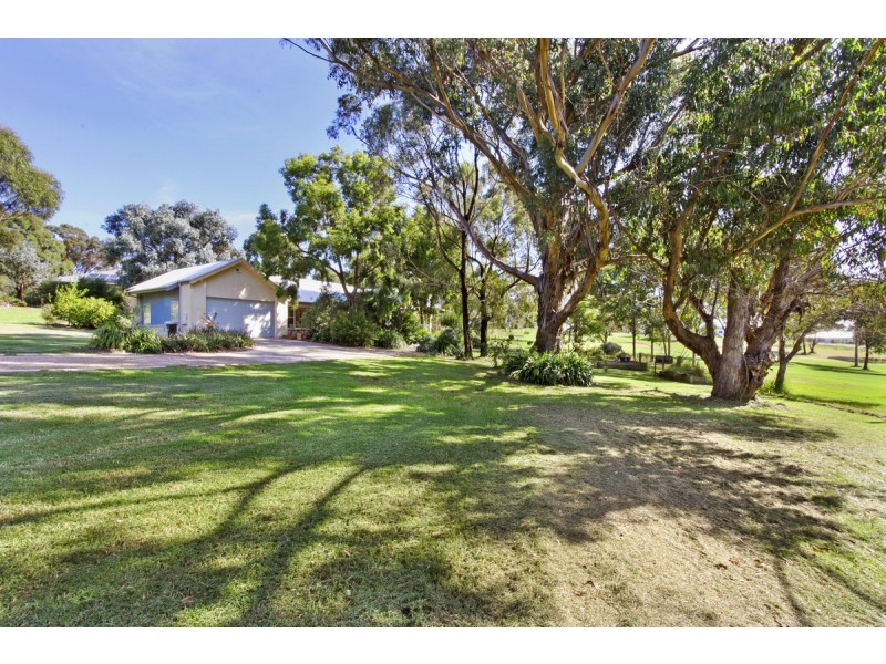 12 Kings Cove Boulevard, Metung VIC 3904