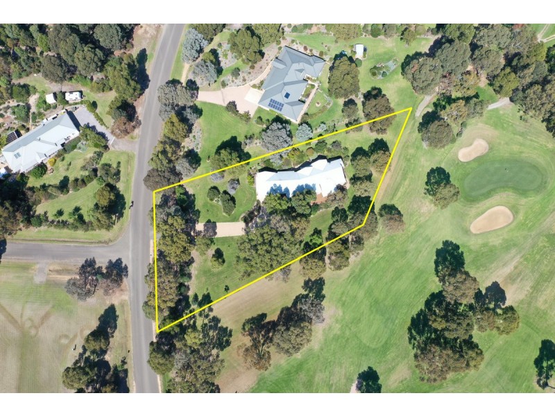 12 Kings Cove Boulevard, Metung VIC 3904