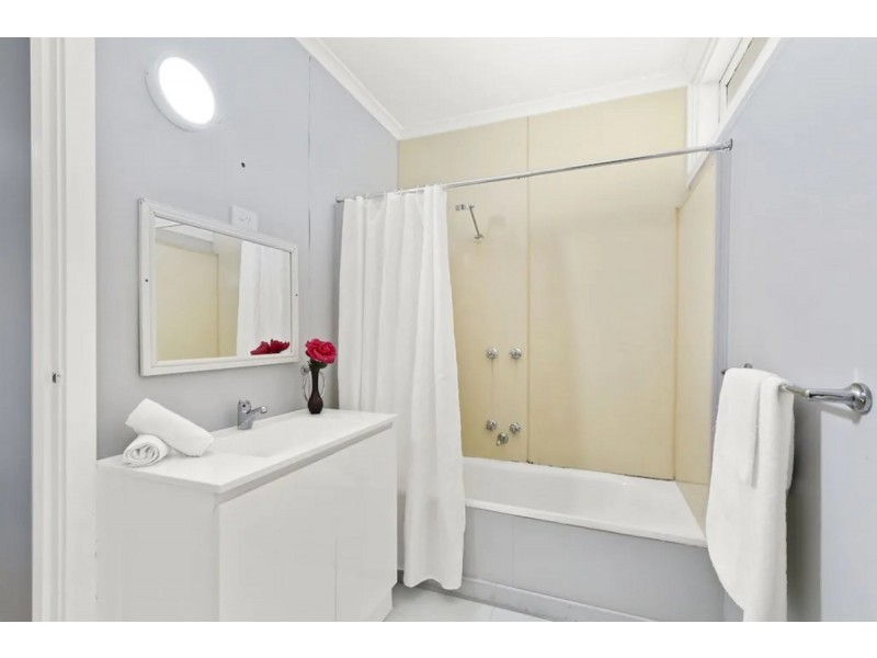 2051 Princes Highway, Nowa Nowa VIC 3887