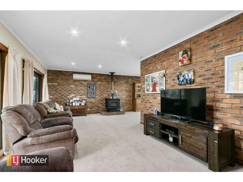 121 Albatross Road, Kalimna VIC 3909