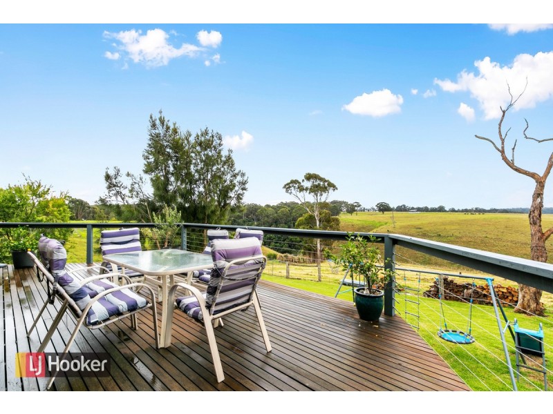 121 Albatross Road, Kalimna VIC 3909