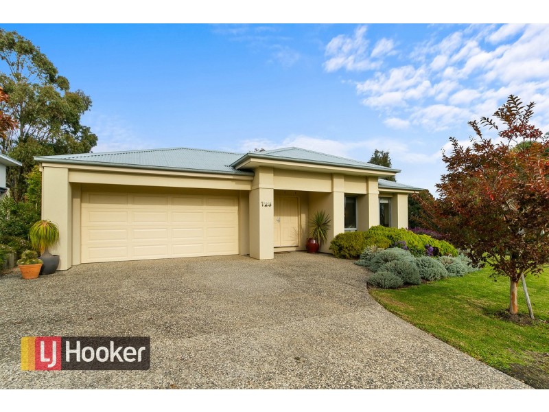 123 Kingscove Boulevard, Metung VIC 3904