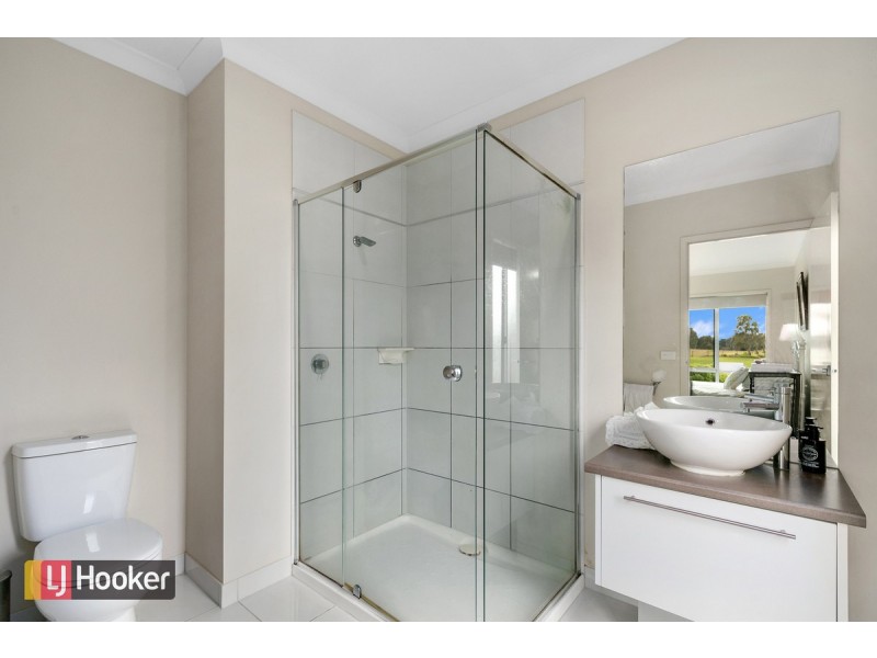 123 Kingscove Boulevard, Metung VIC 3904