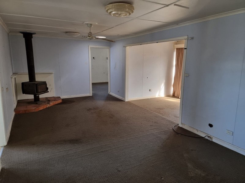 10 Laughtons Road, Kalimna VIC 3909