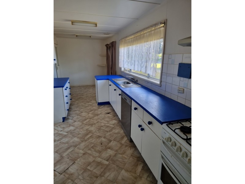 10 Laughtons Road, Kalimna VIC 3909