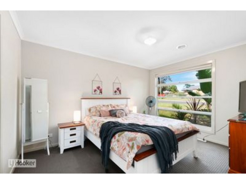 17 Peter Road, Metung VIC 3904