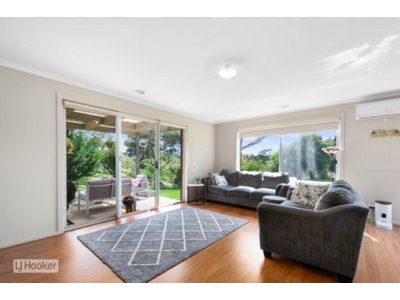 17 Peter Road, Metung VIC 3904
