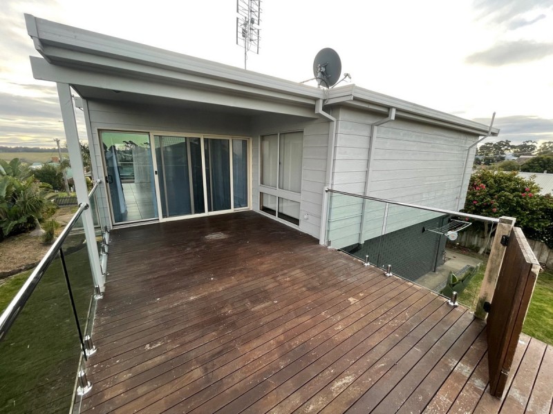 26 Abalone Avenue, Lakes Entrance VIC 3909