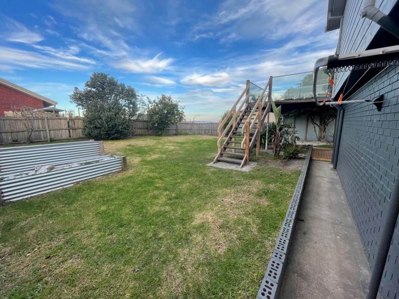 26 Abalone Avenue, Lakes Entrance VIC 3909