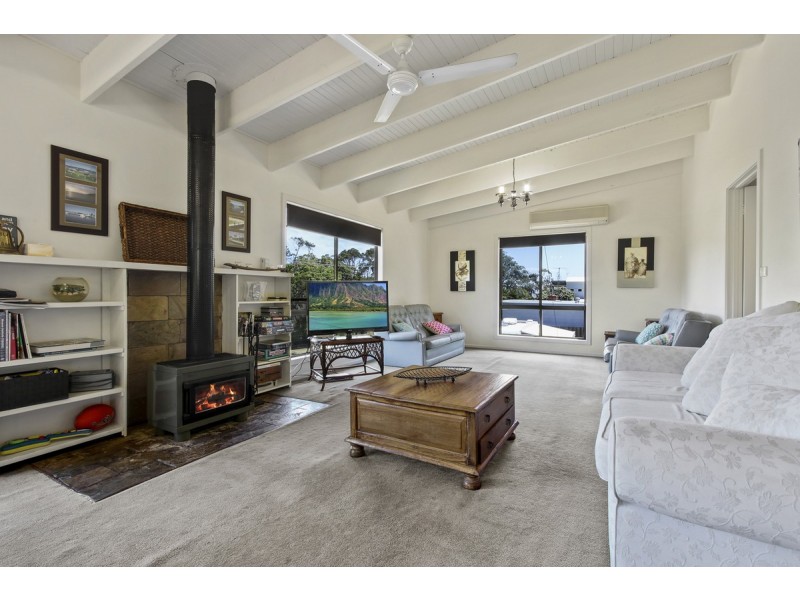 48 Beach Road, Metung VIC 3904