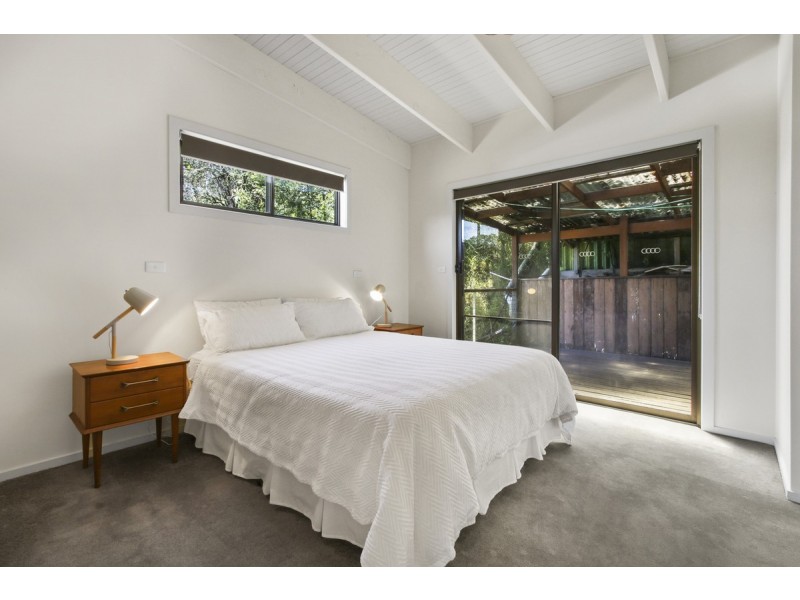 48 Beach Road, Metung VIC 3904