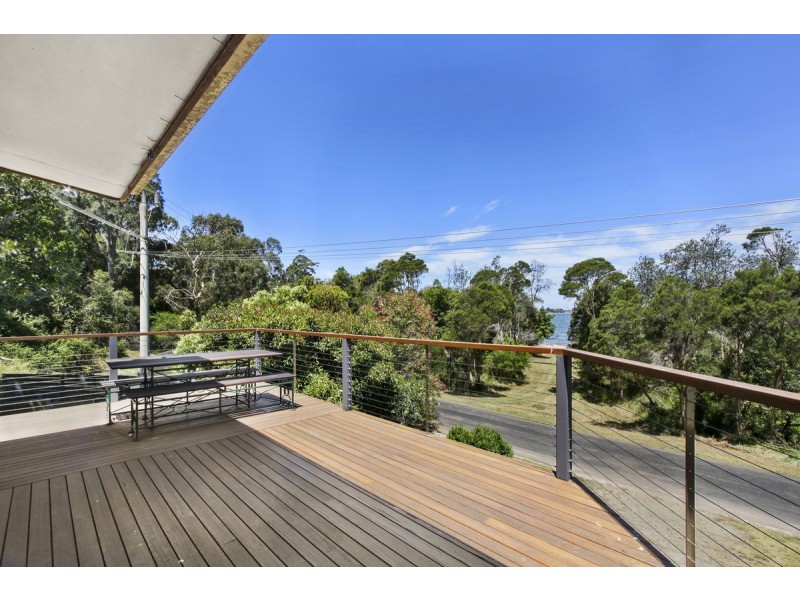 48 Beach Road, Metung VIC 3904