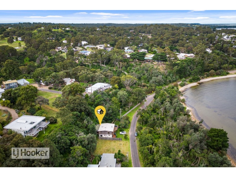 48 Beach Road, Metung VIC 3904