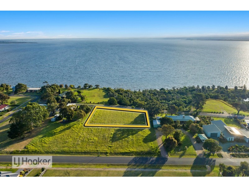 7 James Street, Metung VIC 3904