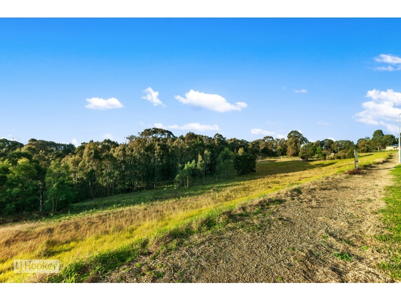 6 Kookaburra Avenue, Metung VIC 3904