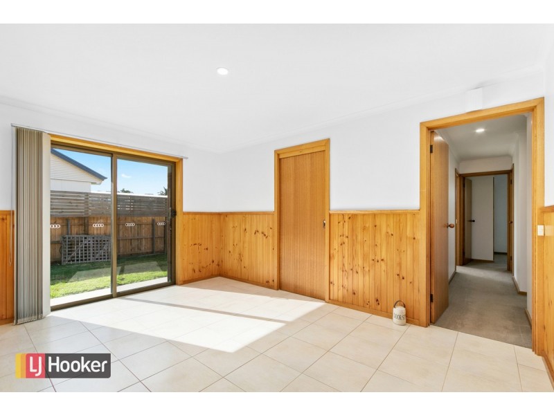26 Carpenter Street, Lakes Entrance VIC 3909