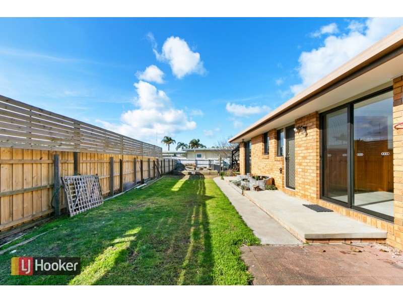 26 Carpenter Street, Lakes Entrance VIC 3909