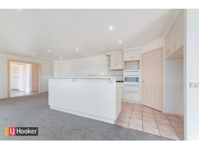 1 Morkham Court, Lakes Entrance VIC 3909