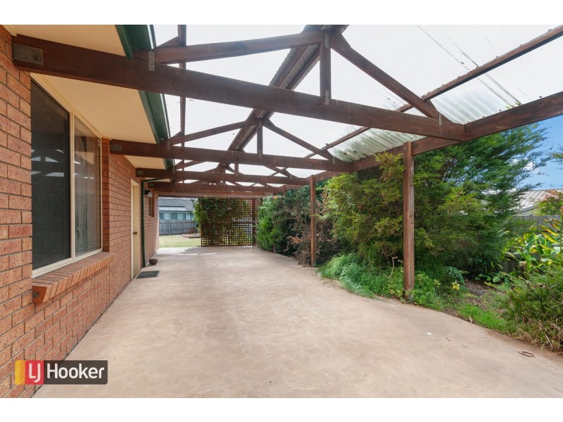 1 Morkham Court, Lakes Entrance VIC 3909