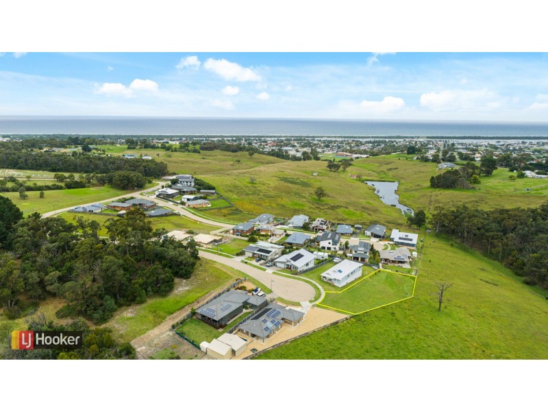 83 Country Club Drive, Lakes Entrance VIC 3909
