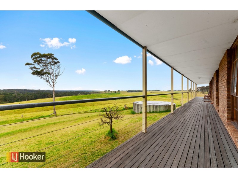 32 Mill Point Road, Lake Tyers Beach VIC 3909