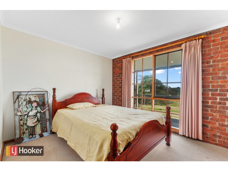 32 Mill Point Road, Lake Tyers Beach VIC 3909