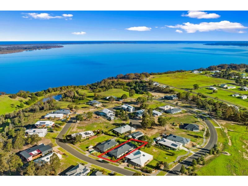 6 Plateau Avenue, Metung VIC 3904