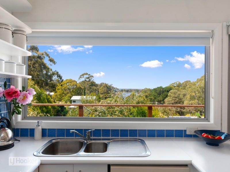 4 Wood Street, Metung VIC 3904