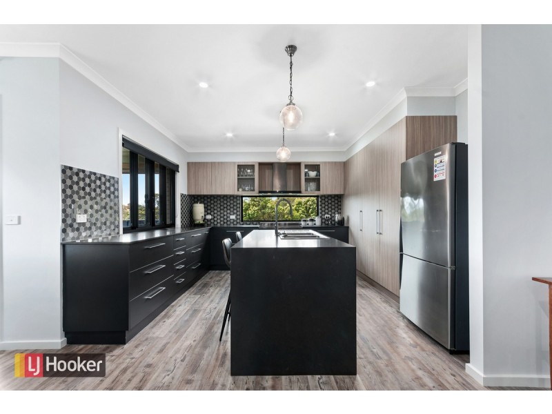 85 Albatross Road, Kalimna VIC 3909