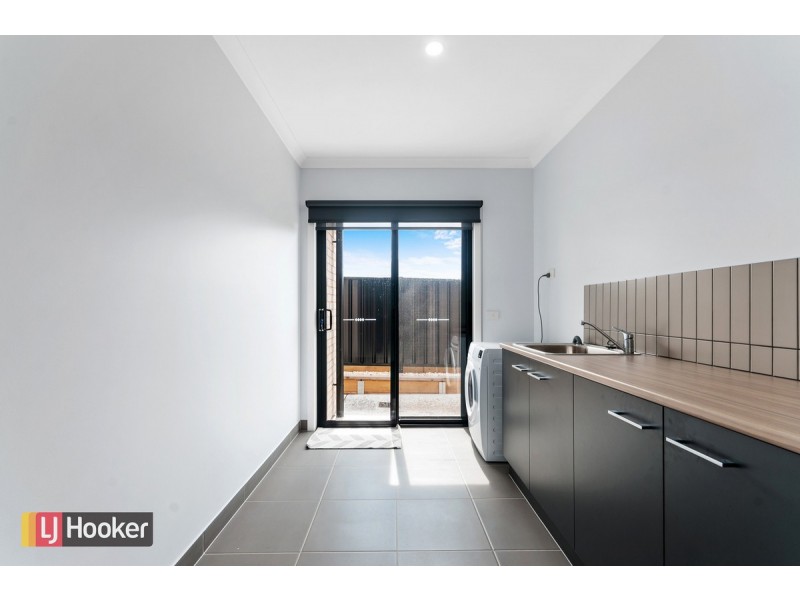85 Albatross Road, Kalimna VIC 3909